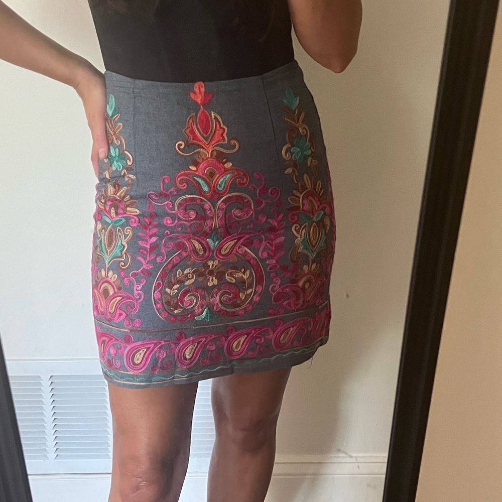 Embroidered Pencil Skirt